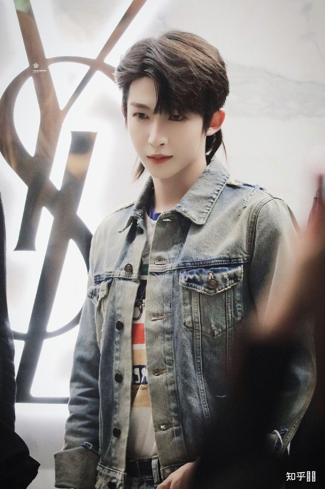 如何评价刘宇赞多这次为高奢圣罗兰站台的表现时尚表现力如何