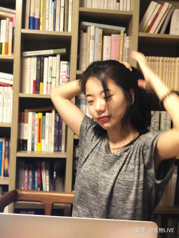 天才在左，蒋方舟在右 知乎 