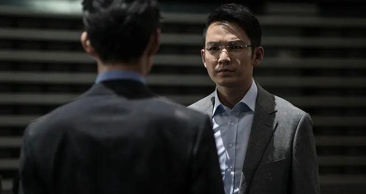 电视剧《和平饭店》剧照除了两位主演属于实力派之外,本片导演李骏之