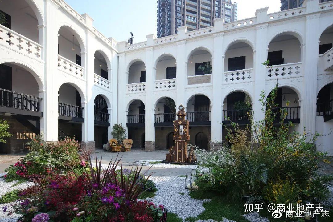七年不痒，重庆长嘉汇势头正旺 - 知乎