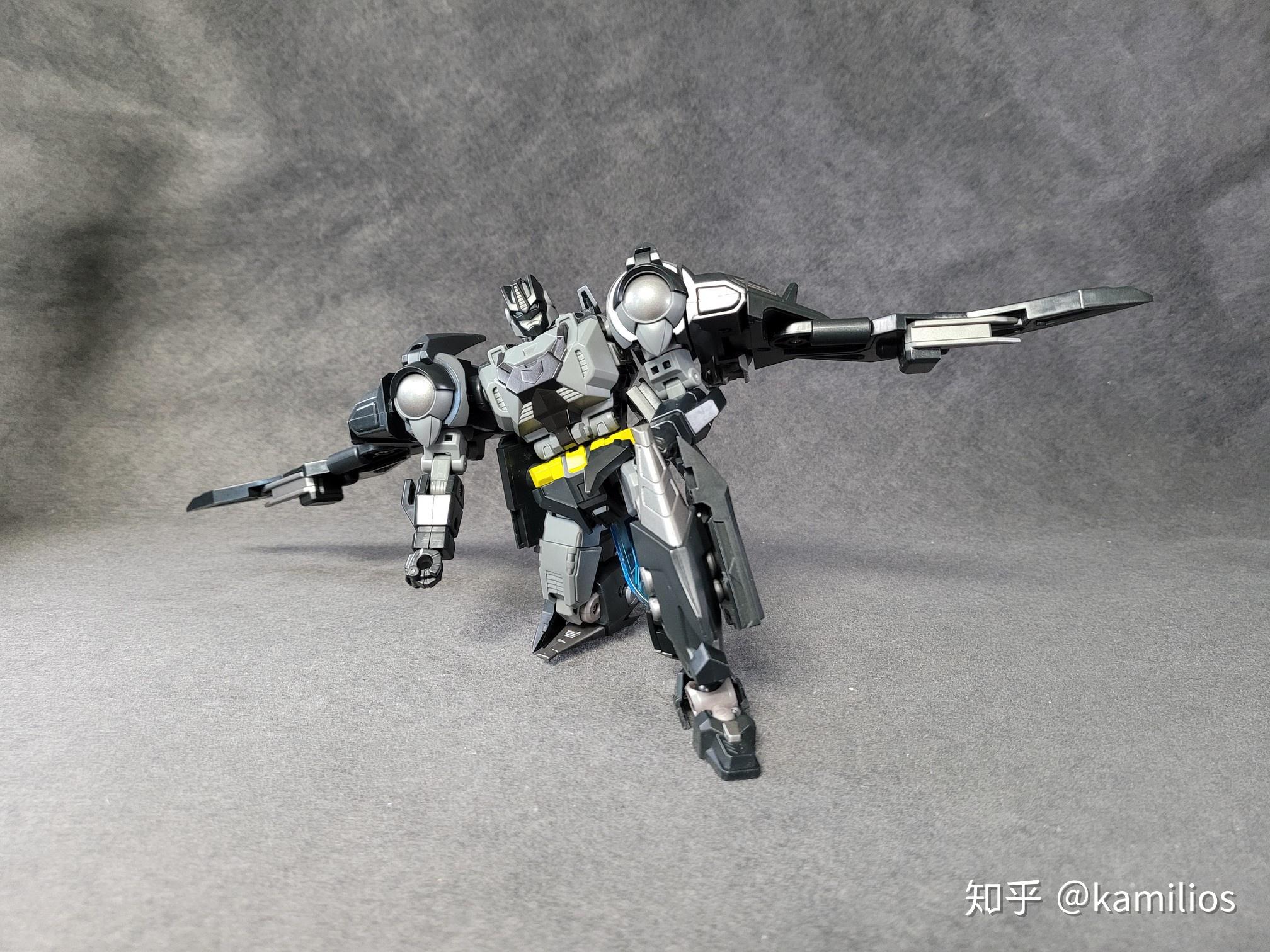 黑暗骑士mmc限定版蝙蝠擎天柱