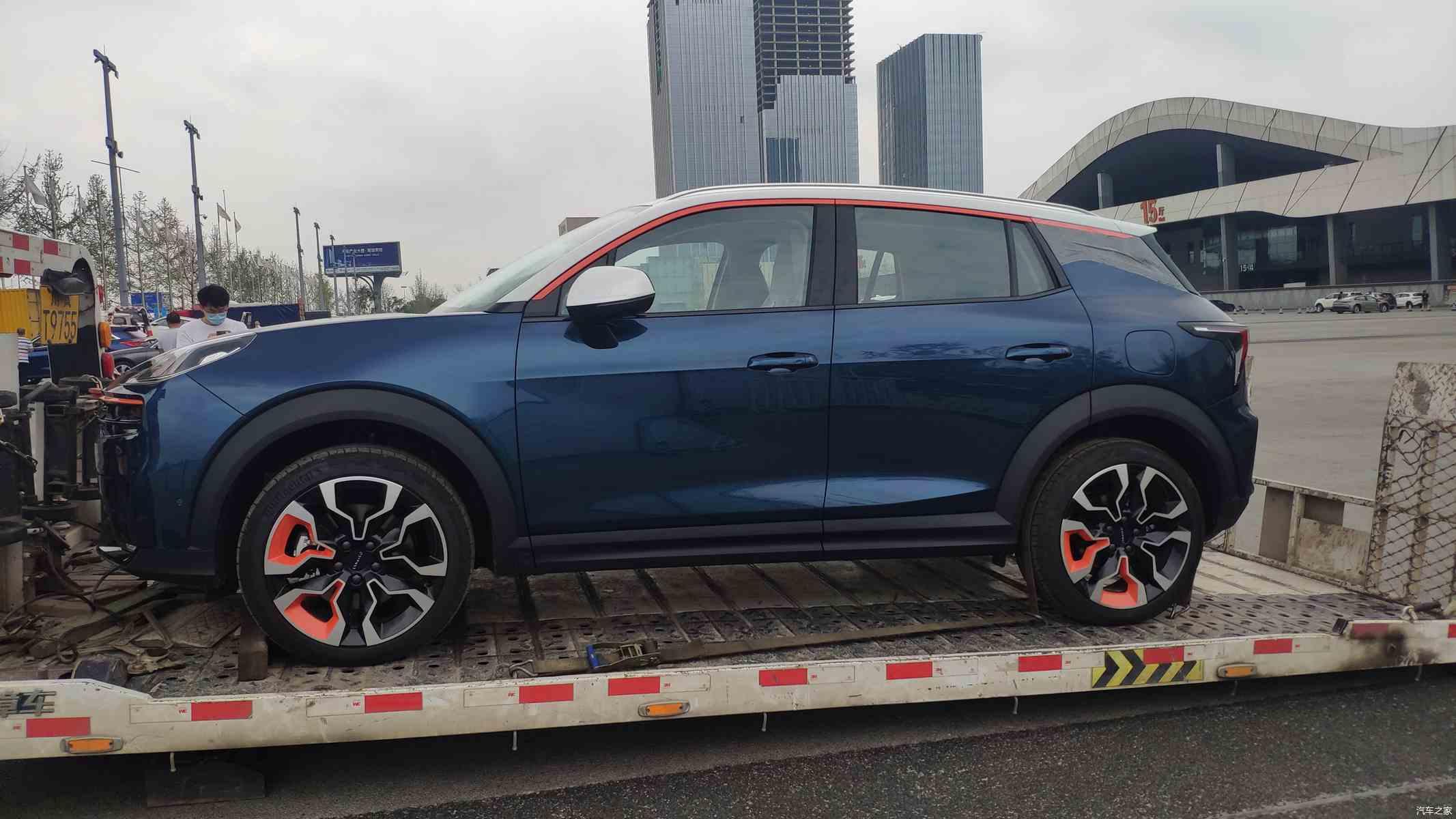 2020年成都车展探馆全新领克06实车