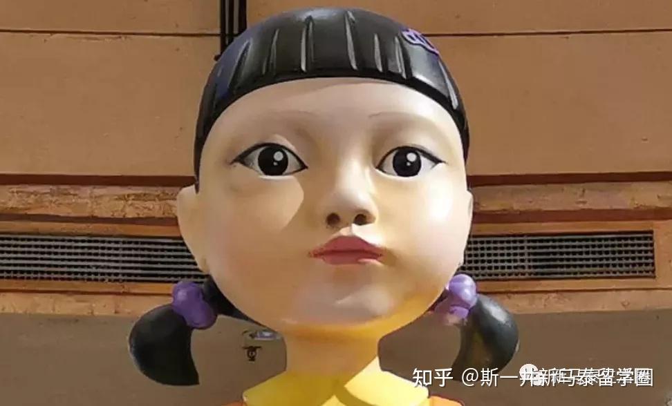 鱿鱼游戏巨型娃娃进驻双威商场马来西亚粉丝疯打卡