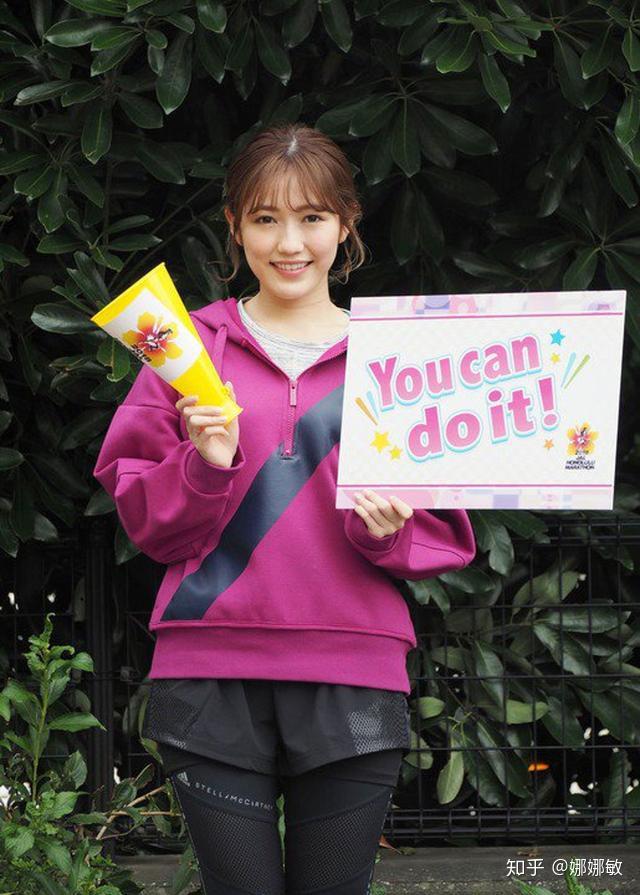 那个站在马拉松场边喊加油的正统偶像再也看不到了