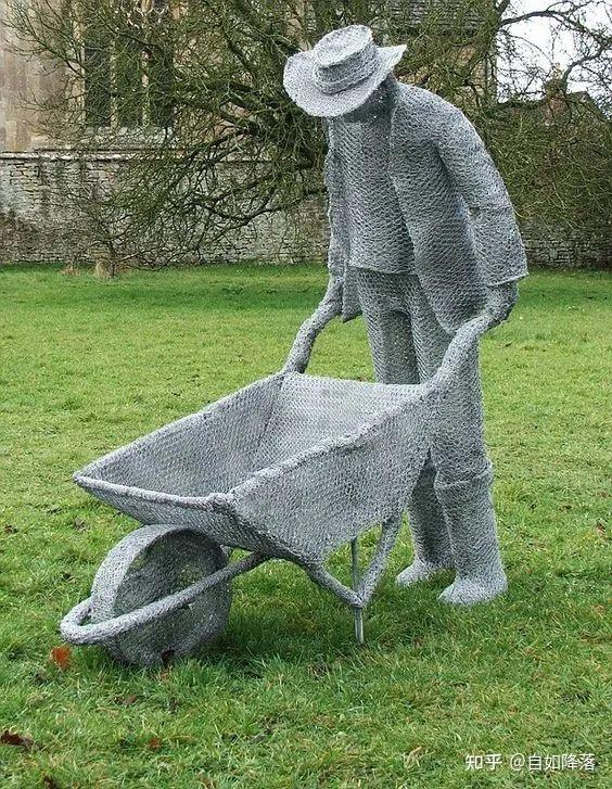 由如上海4月让我们在都市编织一座梦想的城堡