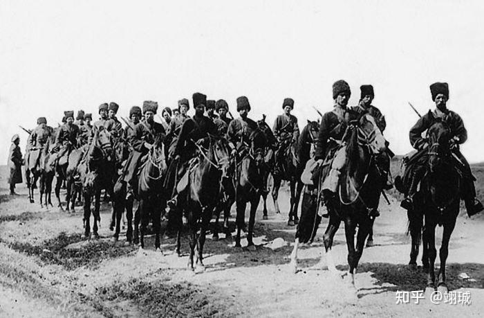 卑下的承诺群龙无首的白卫军