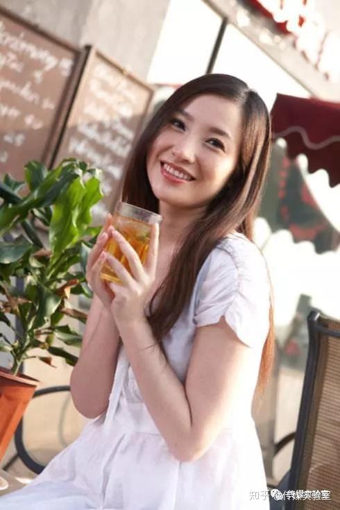 网红情感教母ayawawa的黑历史