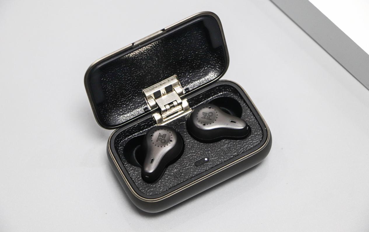 国产运动耳机领域先驱全频双动铁tws魔浪mifoo7体验