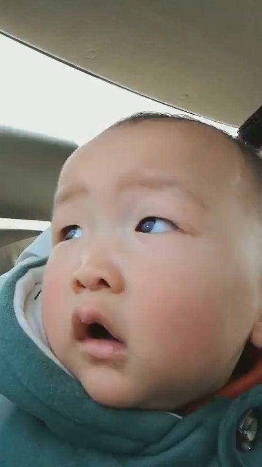 如何练习弹舌啊?