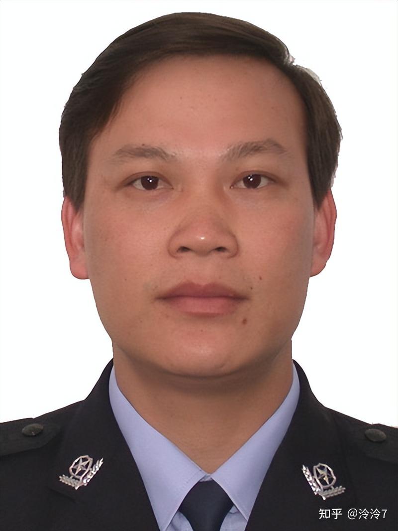 广东省湛江市公安局现任领导及工作分工