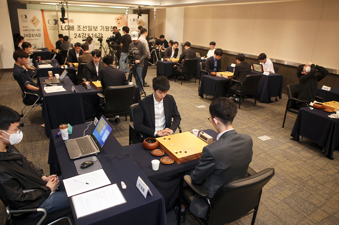 lg杯首轮中国棋手五人出战4胜1负王星昊力取韩国第五人