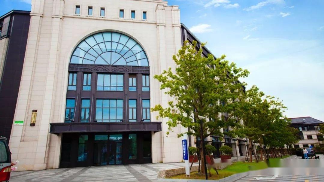 04项目交通与配套项目位于奉贤区金汇镇大叶公路6288弄,占据前滩南向