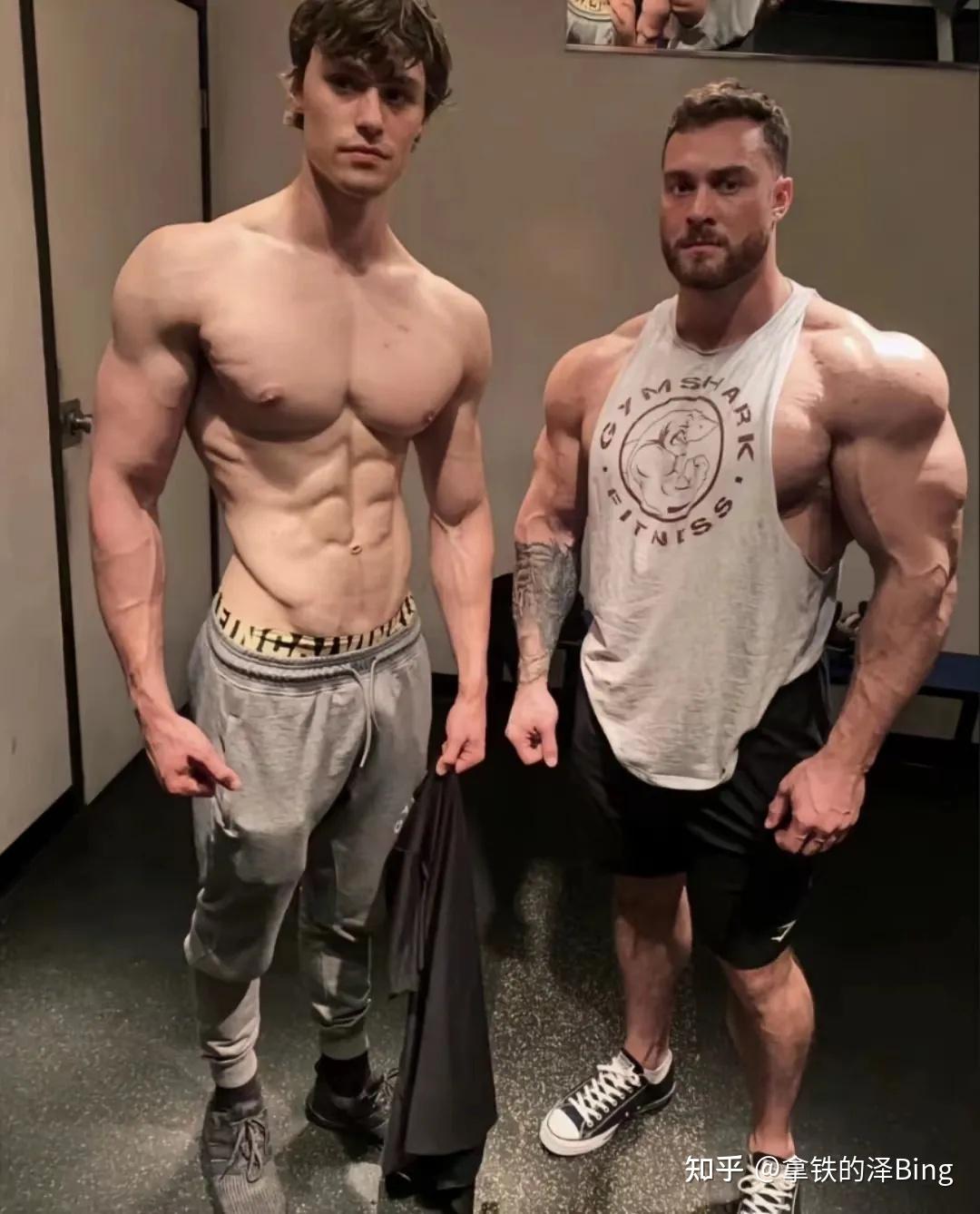 健美网红"克里斯"晒八块腹肌尺度过大