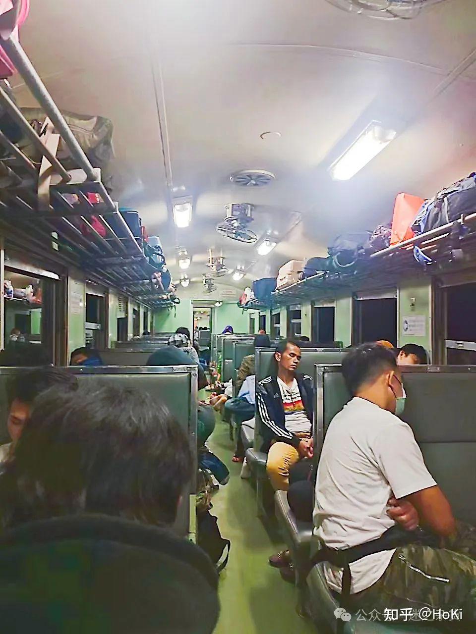 素叻他尼华欣夜班火车遇见小偷火车延迟到达华欣差点错过下车含华欣