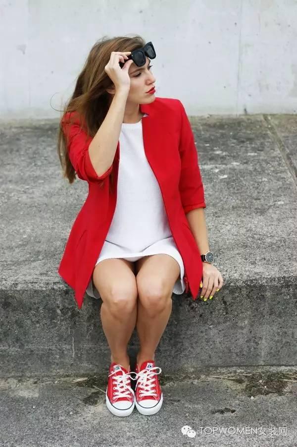 过年「最骚」!大红色球鞋搭配指南