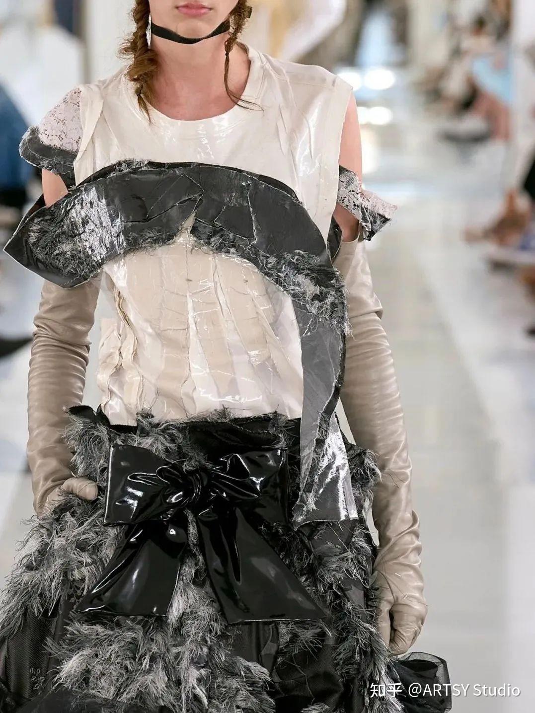 Maison Margiela2024春夏装大秀，诠释彰显解构主义 - 知乎