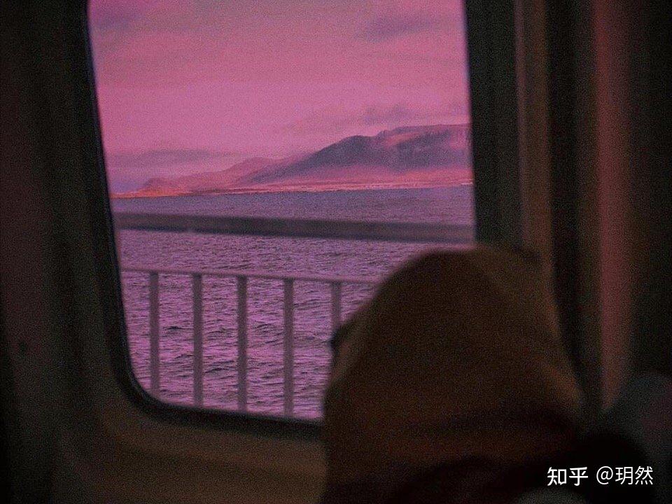 晚上的文案怎么发 v2-cdcef73d8f967de51d8954701ff3943d_r.jpg