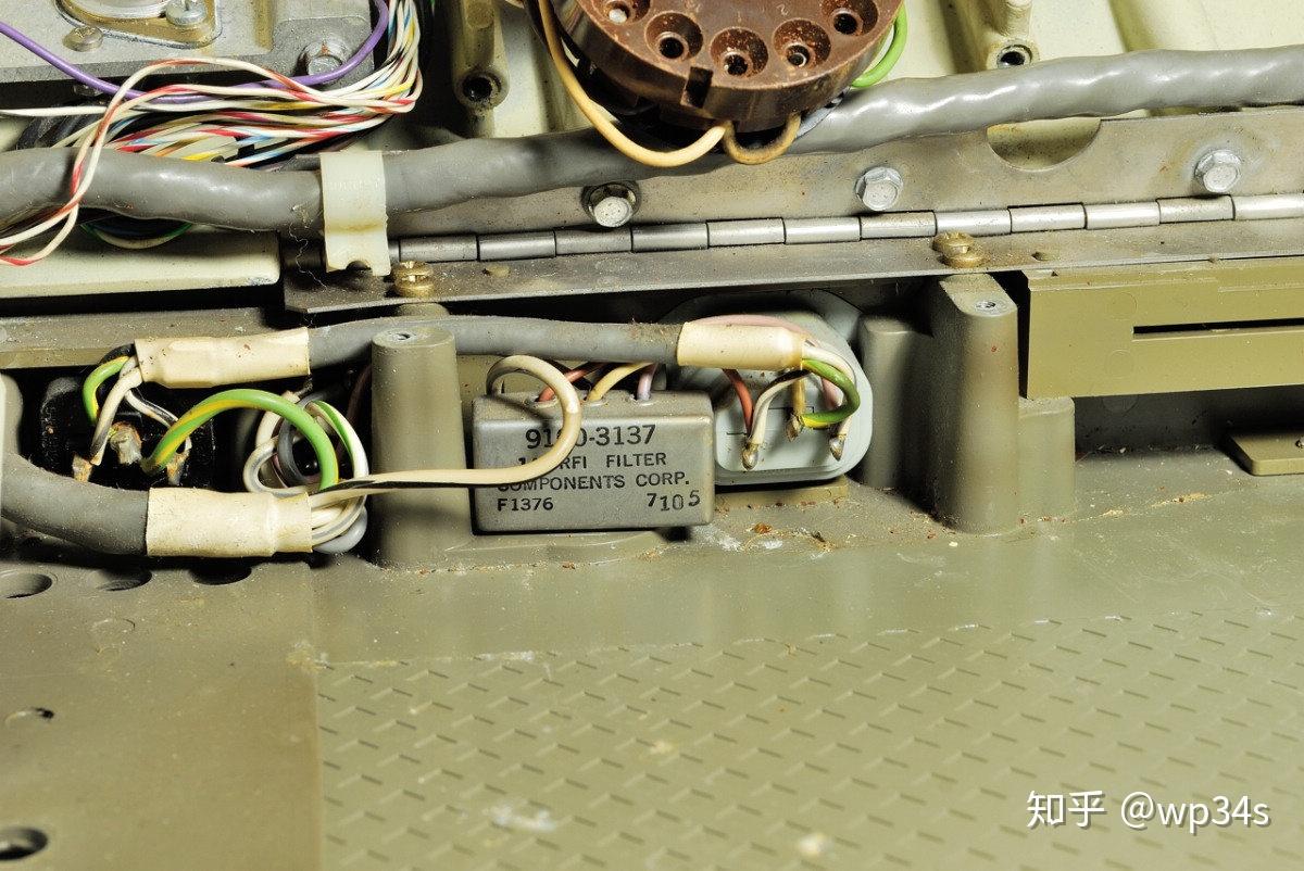 电与磁的极致艺术~1968年的HP9100A晶体管计算器(机)-2