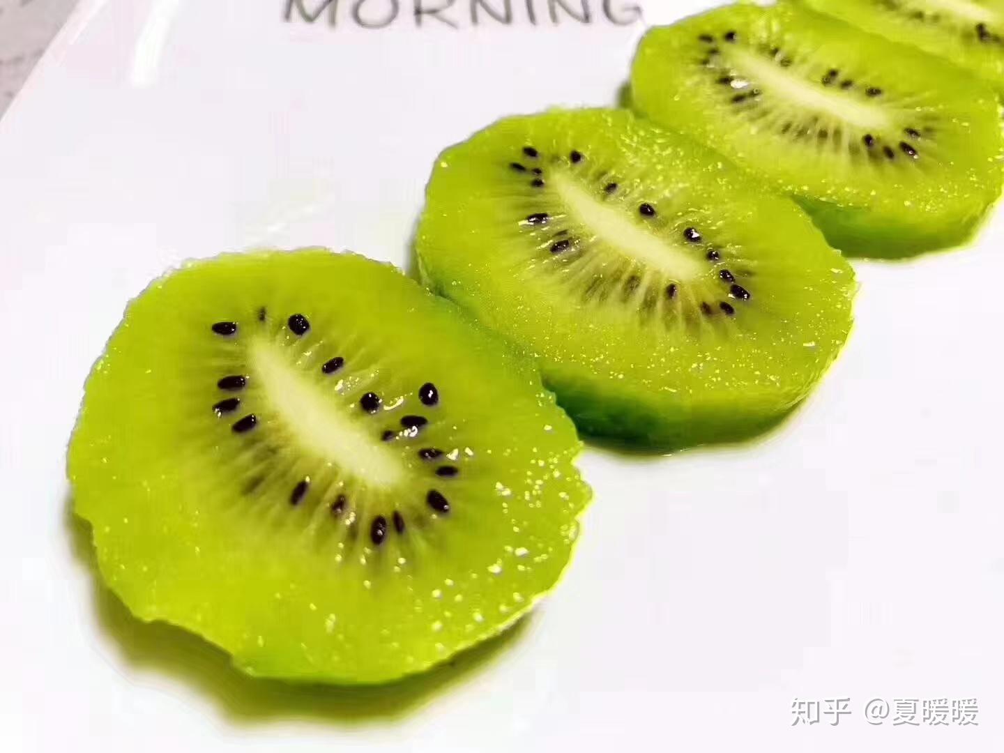 每天吃一个猕猴桃会变白吗？