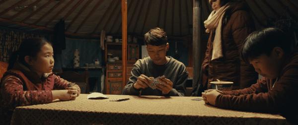 《如果我能冬眠》戛纳高分佳作太催泪,又一部年度必看!