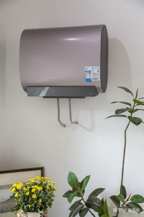 2023年小浴室热水器选购指南:怎么选电热水器才能做到节约空间?