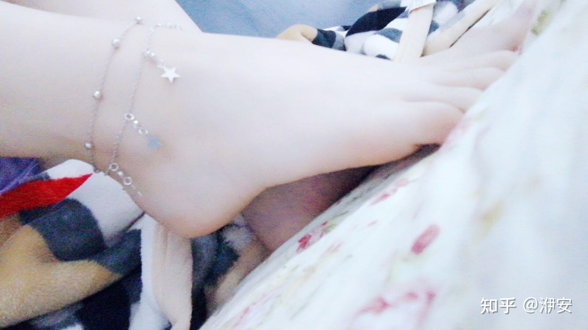 女生什么样的脚丫子才是最好看的? - 知乎