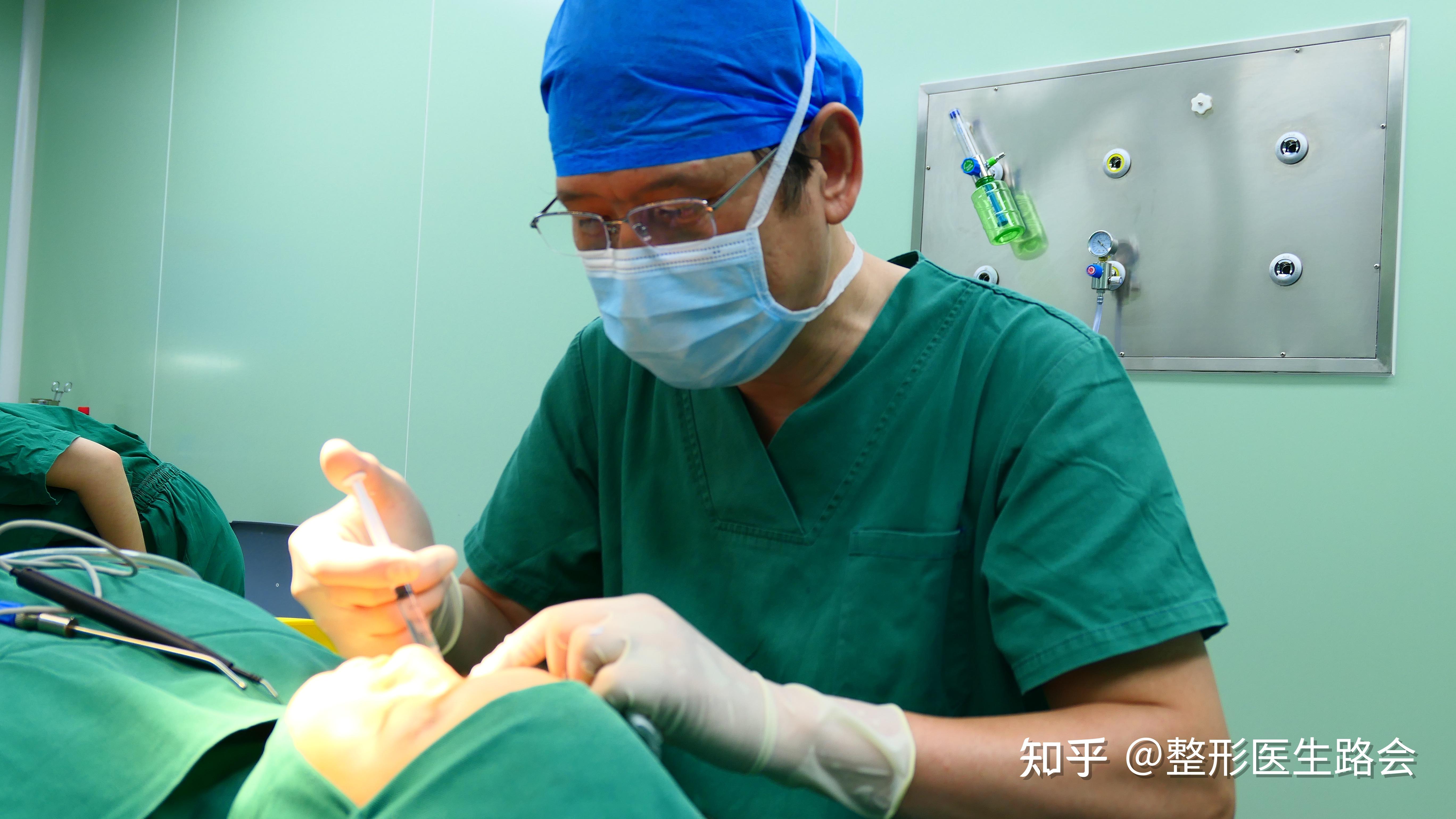鼻中隔偏曲手术，鼻窦炎手术和鼻甲部分切除手术过程 - 知乎