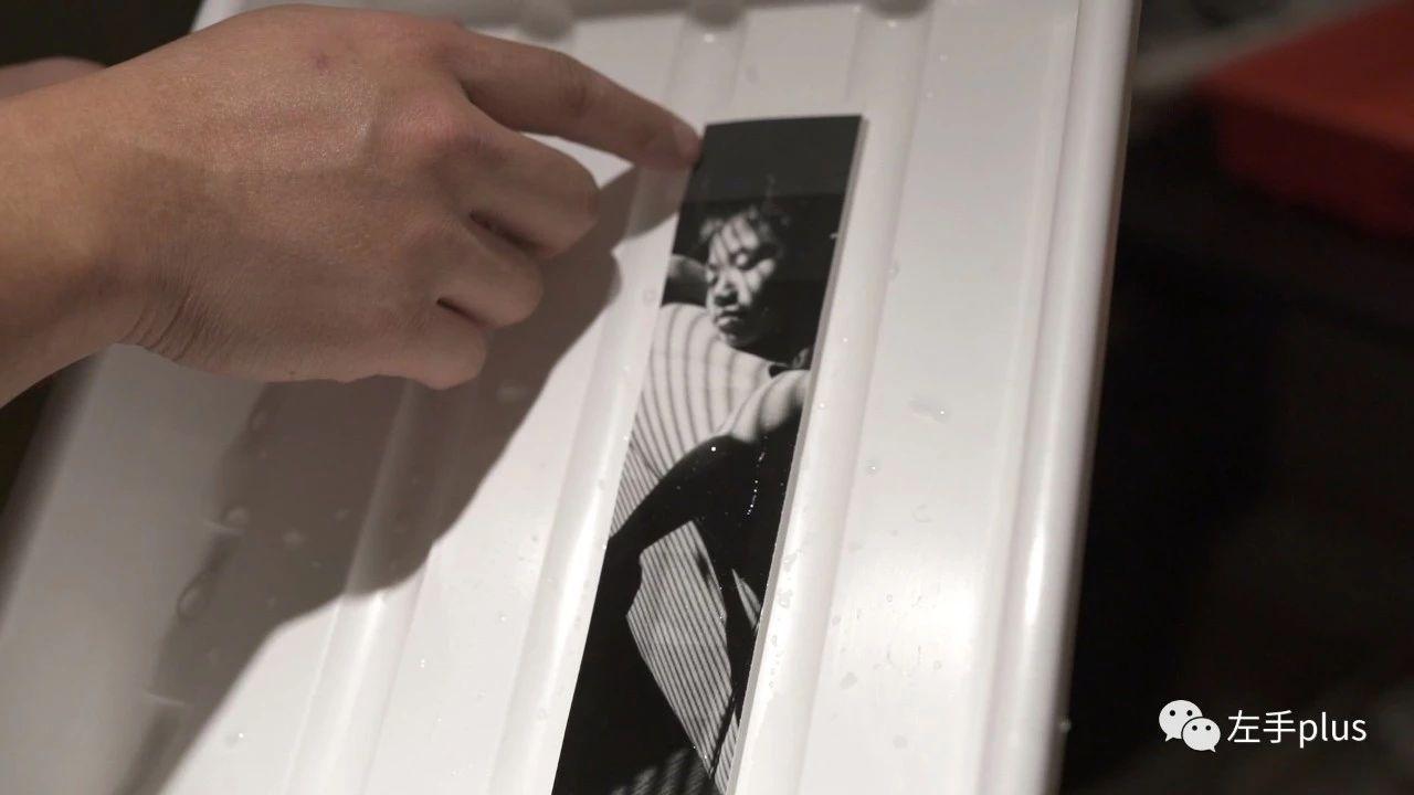 揭秘胶卷冲洗照片放大传统黑白暗房工艺原来这么毒18集18年12月更新