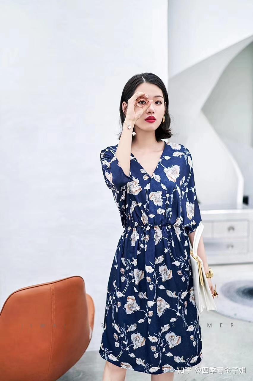 杭州四季青原创精品女装jiwai系列上新