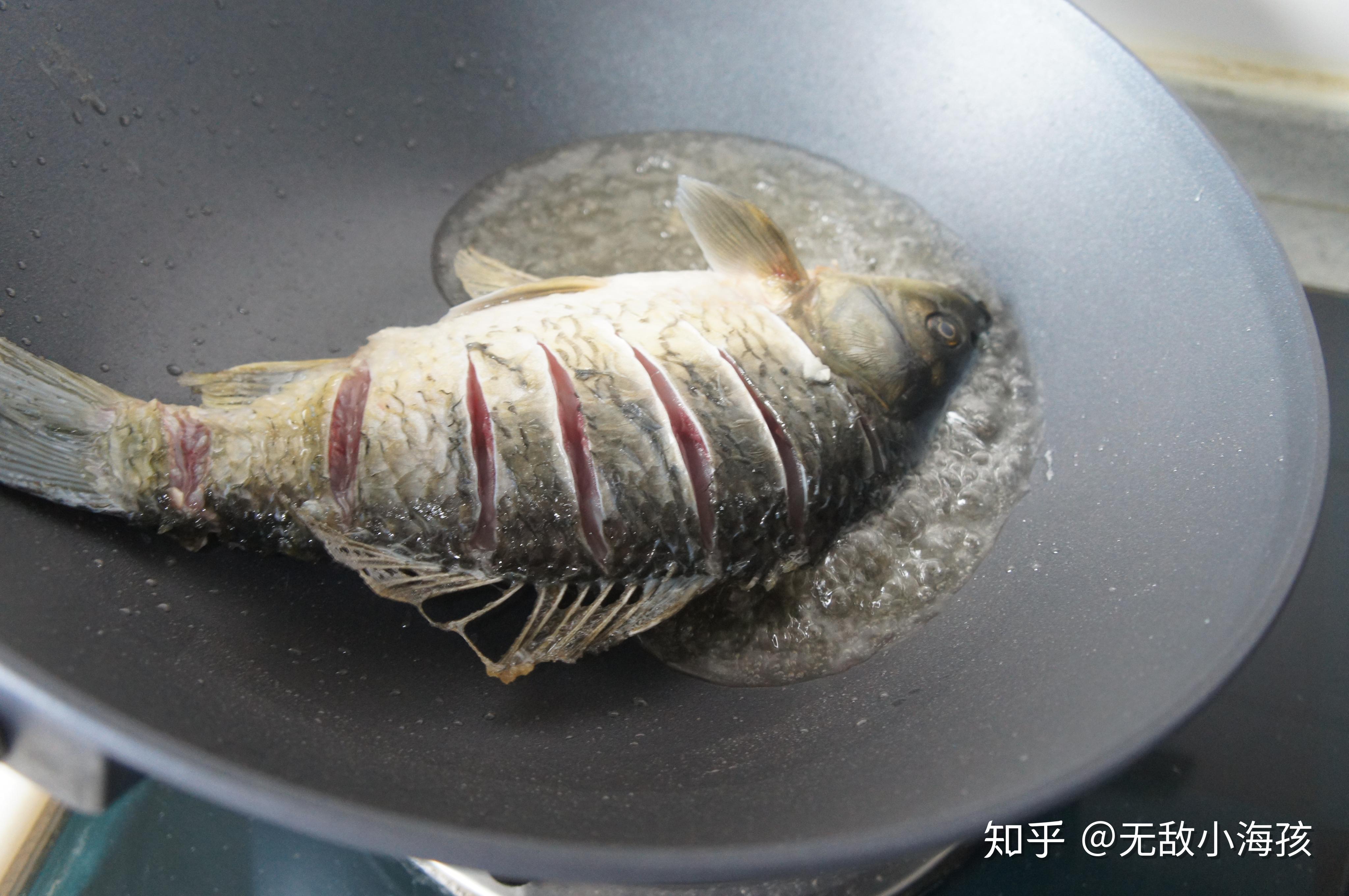 鲤鱼豆腐汤|爱丽思电压力锅菜谱