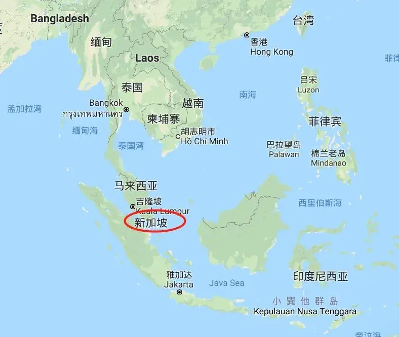 新加坡和中国地理位置近,坐飞机只要5小时左右,且两个国家没有时差