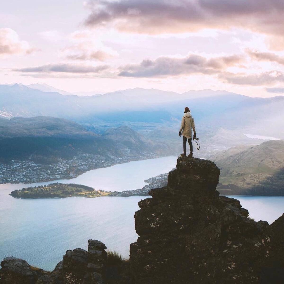 决定人生高度的不是你的视野而是你的位置