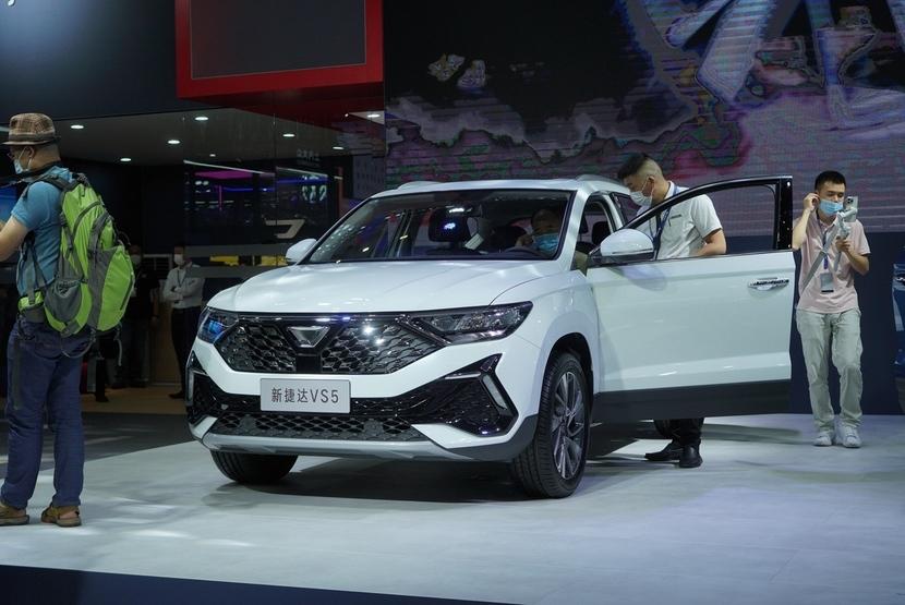 新捷达vs5亮相粤港澳车展售8681138万元标配t动力能火