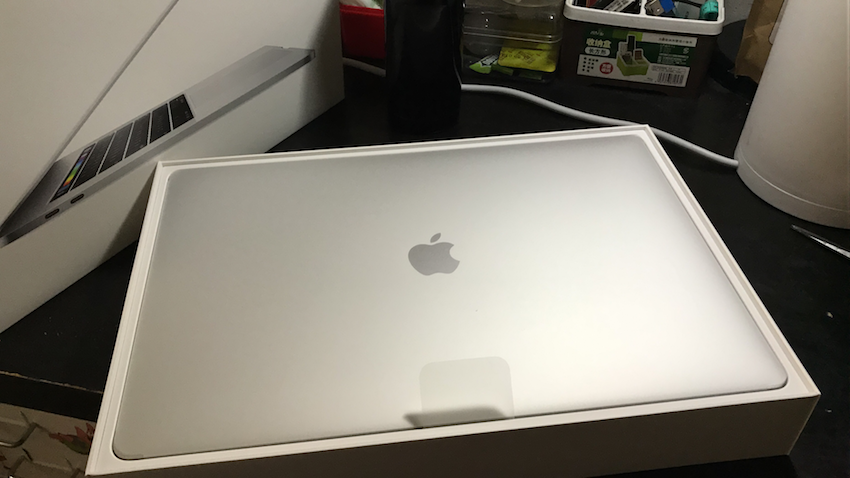 Mac Book 2016 Pro 15寸开箱+使用感受,ps: touchbar实际上很好用 - 知乎