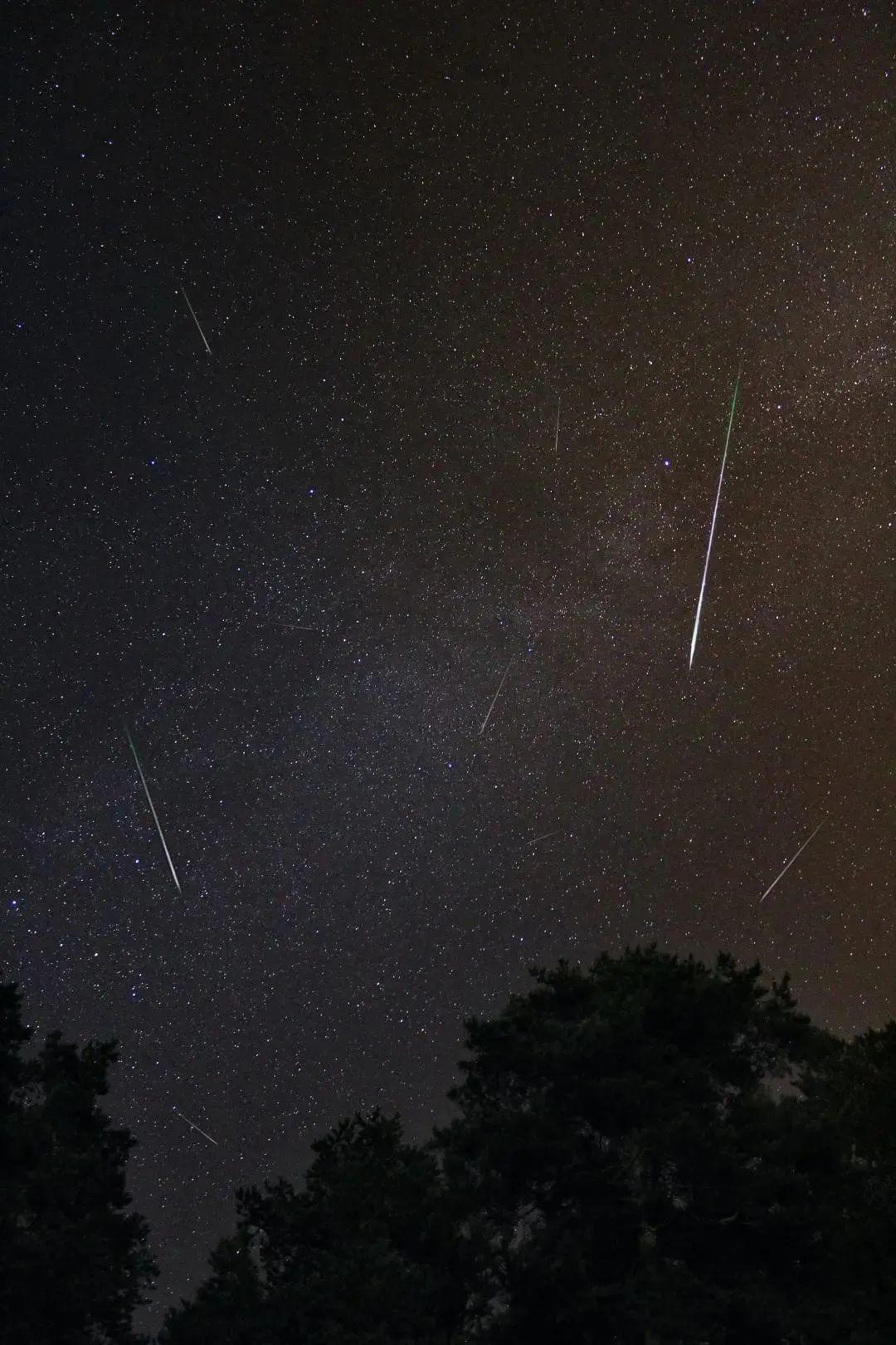 梦幻手机壁纸 流星雨图片