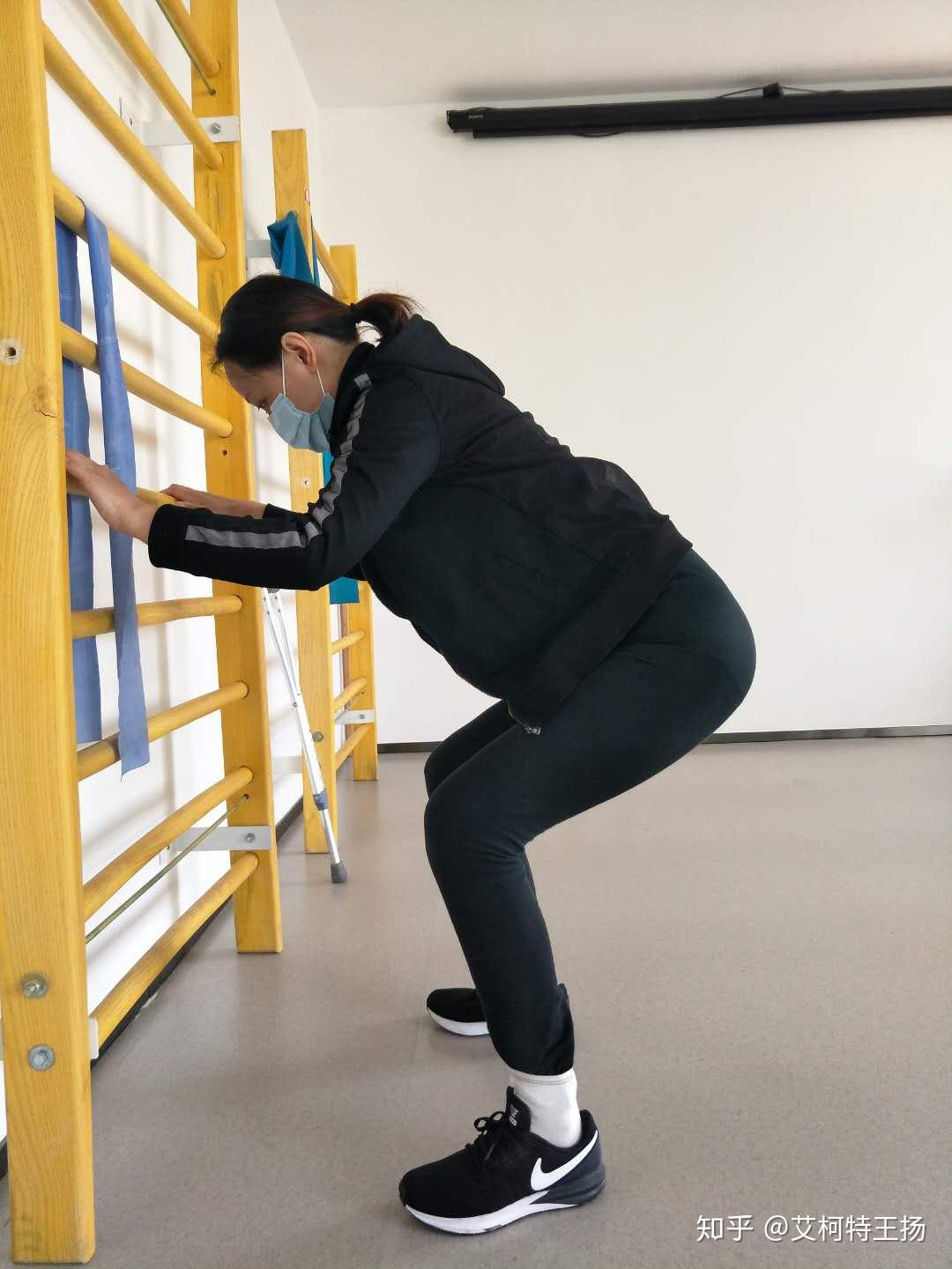 前交叉韧带内侧副韧带合并半月板损伤康复训练1天津艾柯特运动康复