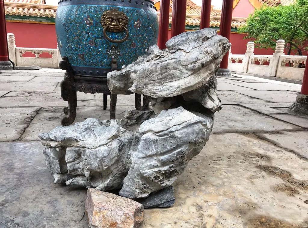 故宫中最传奇的赏石造云