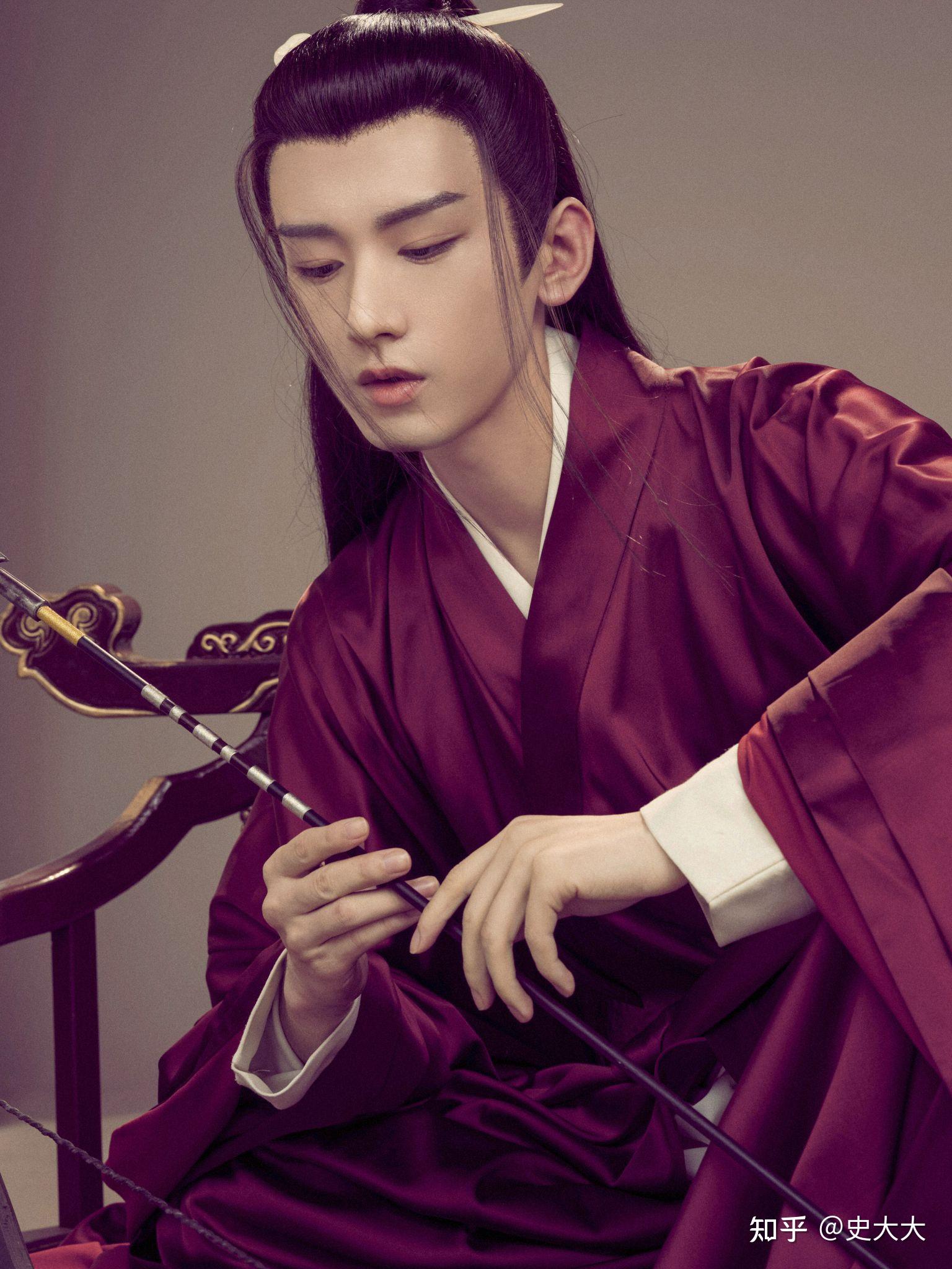 成毅-与君歌齐焱-三火红衣写真 - 知乎