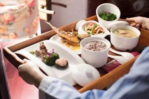 月子餐30天,每天的详细食谱安排(回顾篇)(月子餐30天,每天的详细食谱安排(回顾篇))