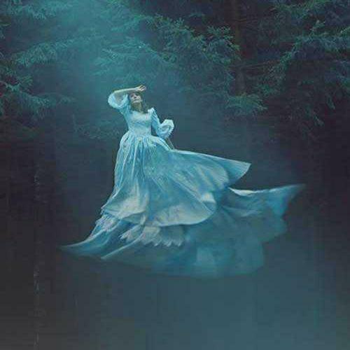 有没有女生沉溺深海的头像