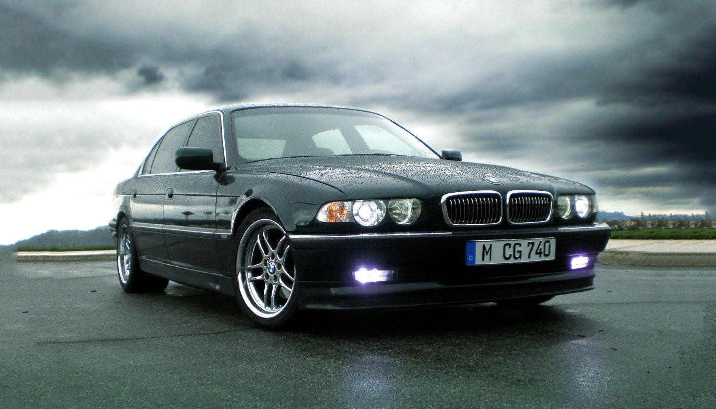 百万宝马72820年后遍体鳞伤还卖8万网友修车还要5万