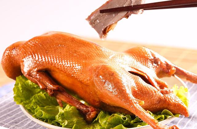 餐桌上有哪些必备硬菜待客有面子