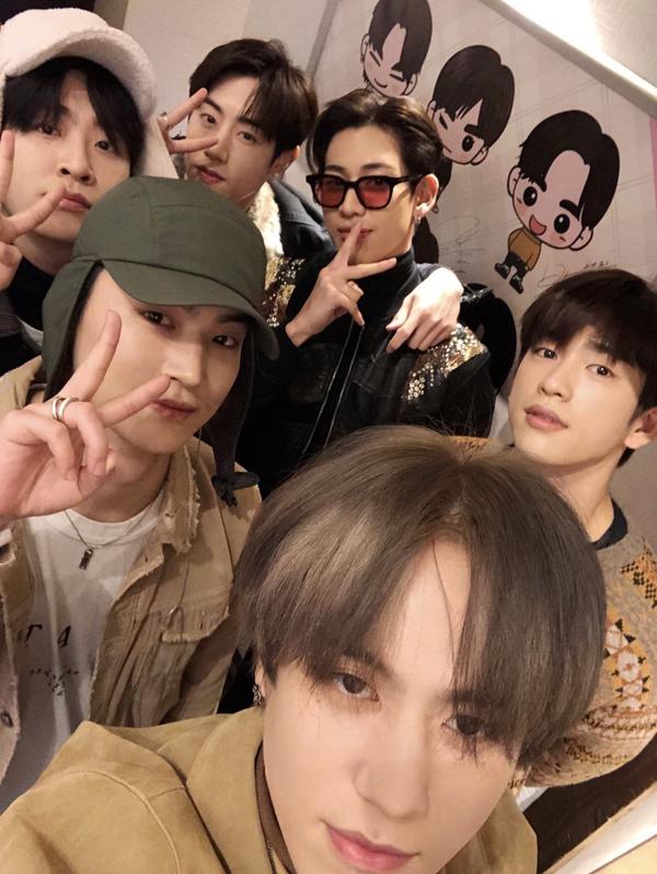 got7 七扇门 旋转门