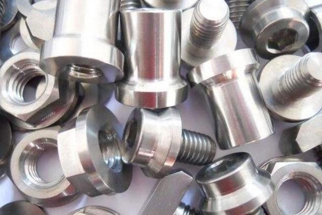 连接件与螺栓的连接 v2-d0be1b735b3059b7b2b6db0304f09c4c_1440w.jpg?source=172ae18b