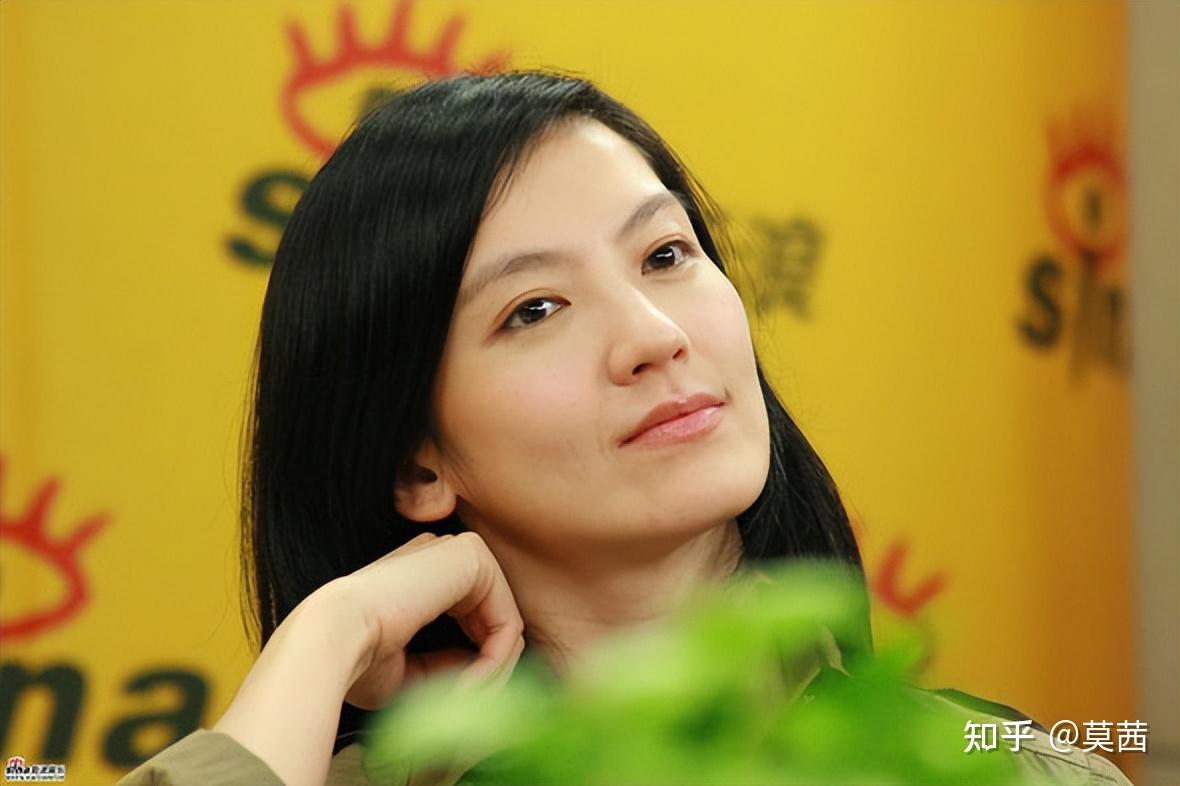 林熙蕾因前途放弃吴大维因婚姻放弃王晶如今和杨晨长厢厮守