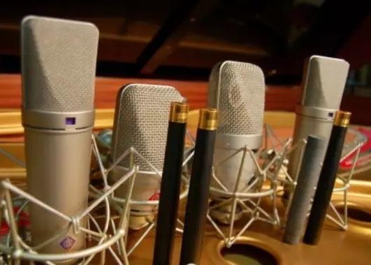 录音时麦克风如何正确摆放