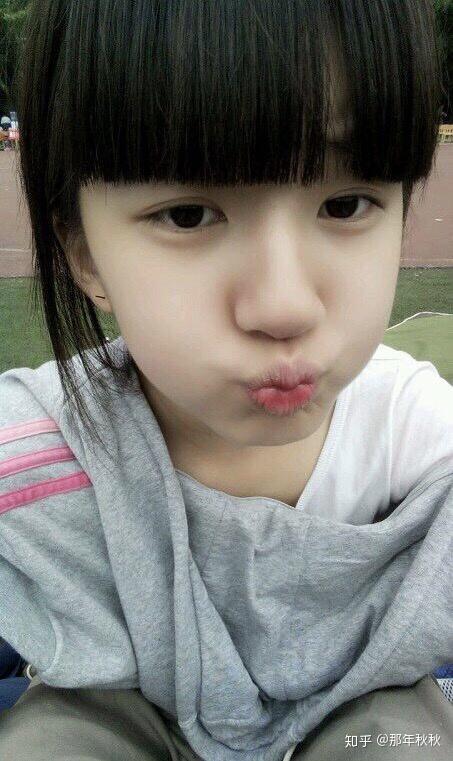 高中时素颜就好看的女生长大化妆后岂不逆天?