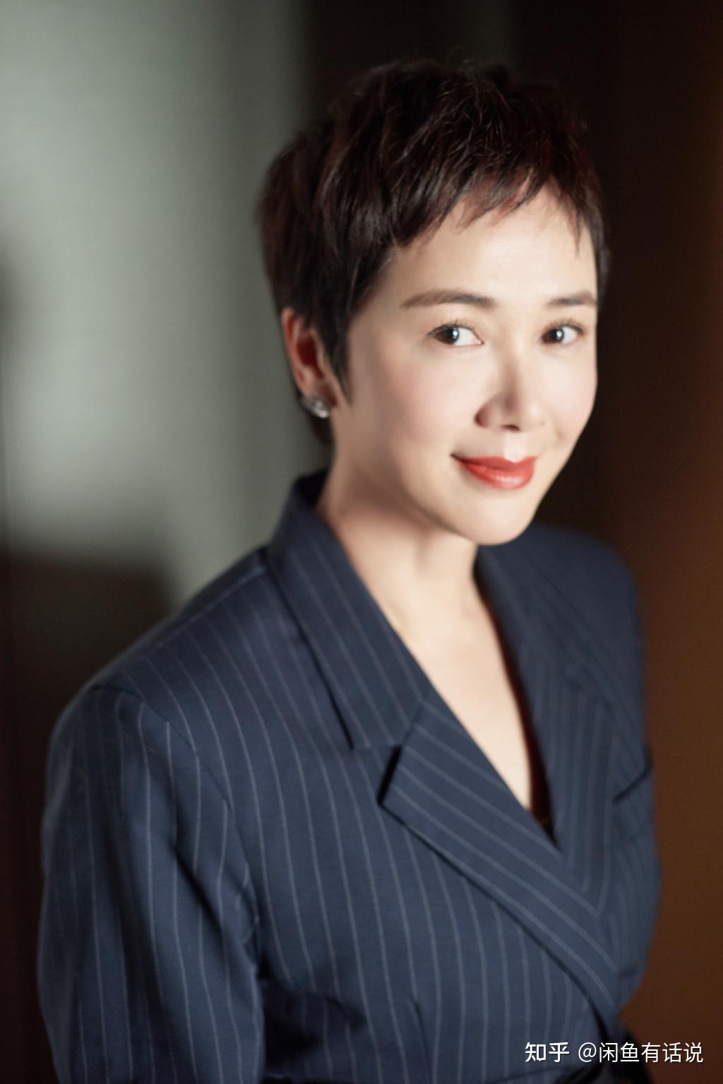 中年女性有哪些显脸小的时髦发型?