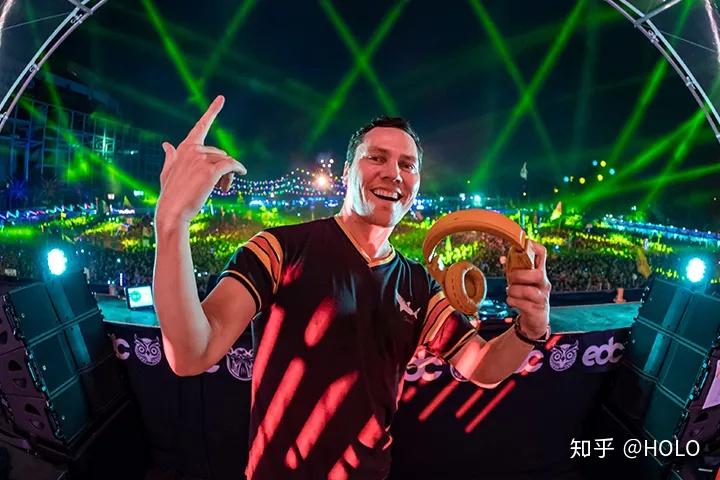 ti05sto铁叔:有的人被称作top100djs,而他配得上传奇