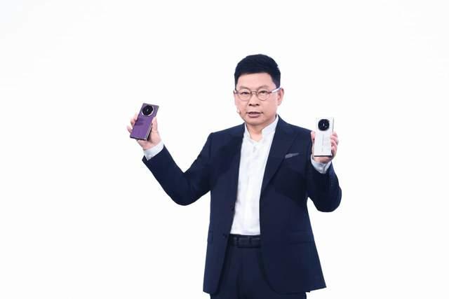 多款重磅新品!华为Mate XTs 非凡大师及全场景新品发布会召开-锋巢网